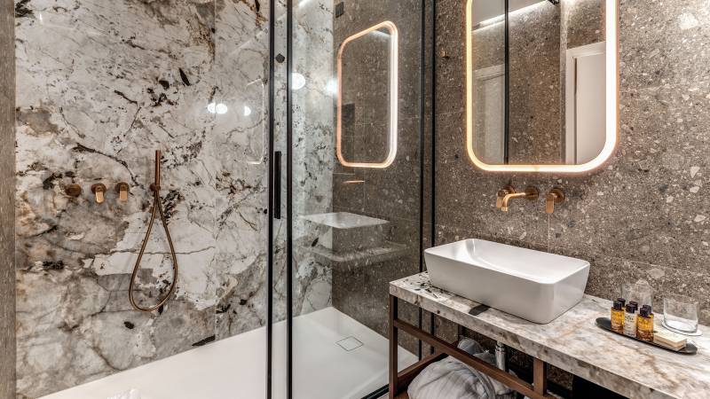 The-Steps-Hotel-Roma-Deluxe-Room-14 The-Steps-Hotel-Roma-Deluxe-Room-14